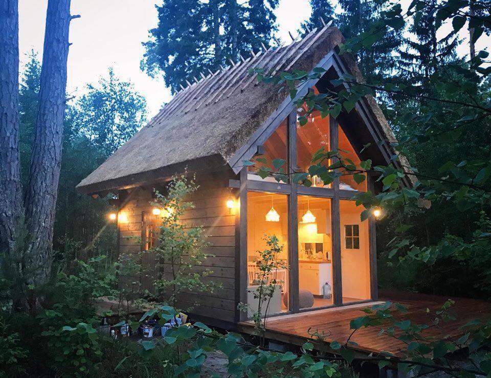 Tahkuna Forest House Korgessaare Exterior photo